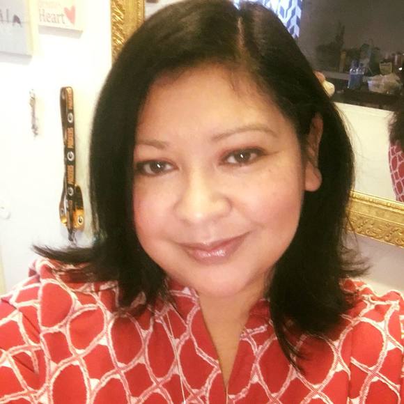 Meet your Posher, Corina - Picture 1 of 1